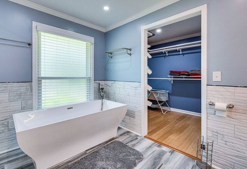 Stonecrest Family Home: Close To Panola Mountain!