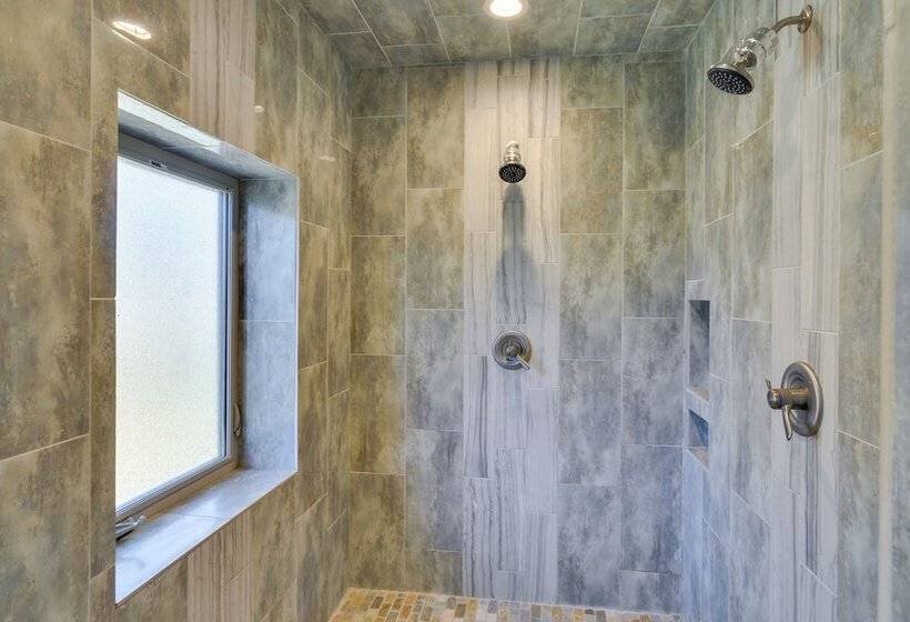 Stunning Buena Vista Home ~ 4 Mi To River Rafting!