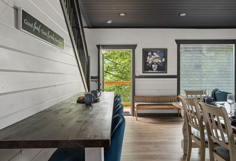 Sweet Escape By Ghosal Luxury Lodging