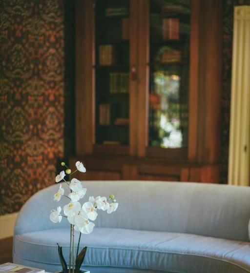 The Underwood Hale House