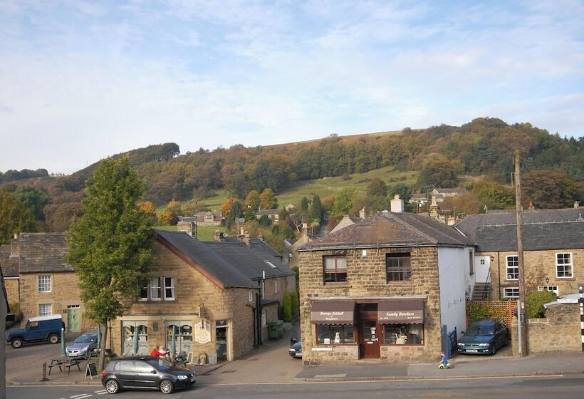 Traditional 2 Bed Cottage In Eyam Hope Valley