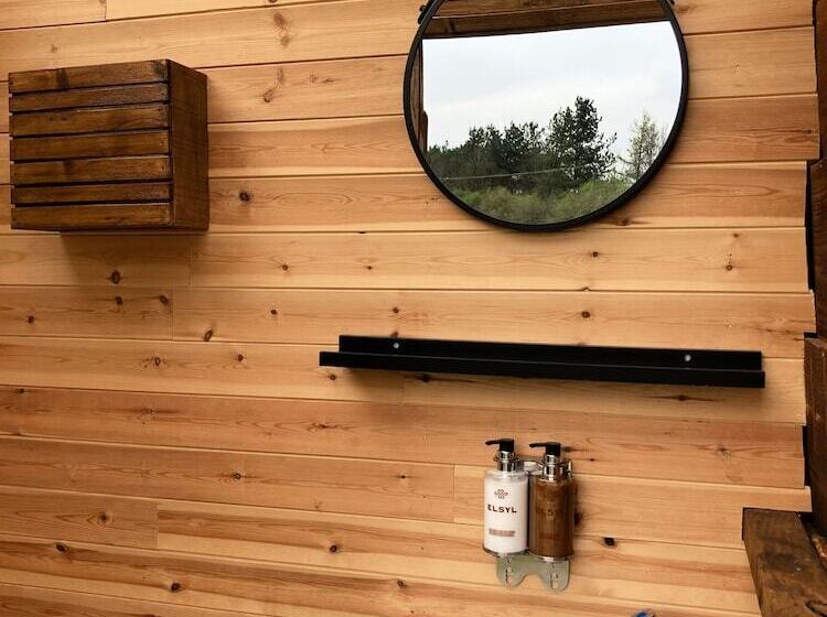 Walltree House Glamping   Cozy Glamping Experience