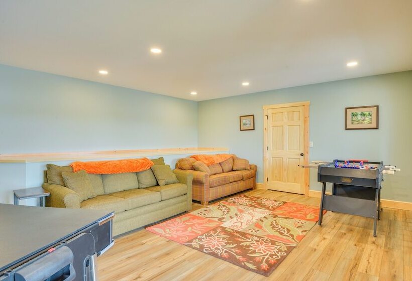 Hot Tub & Dock: Waterfront Wellesley Island Home!