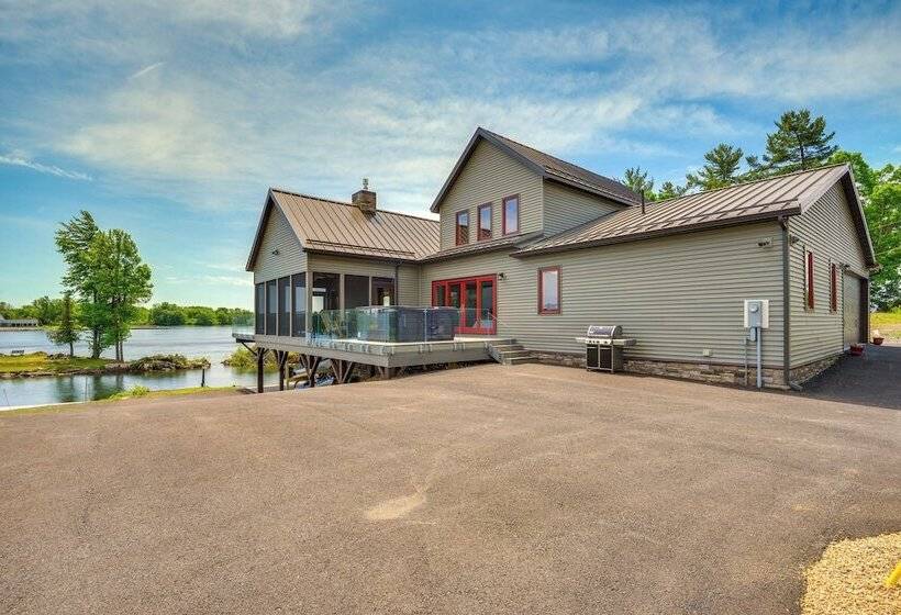 Hot Tub & Dock: Waterfront Wellesley Island Home!