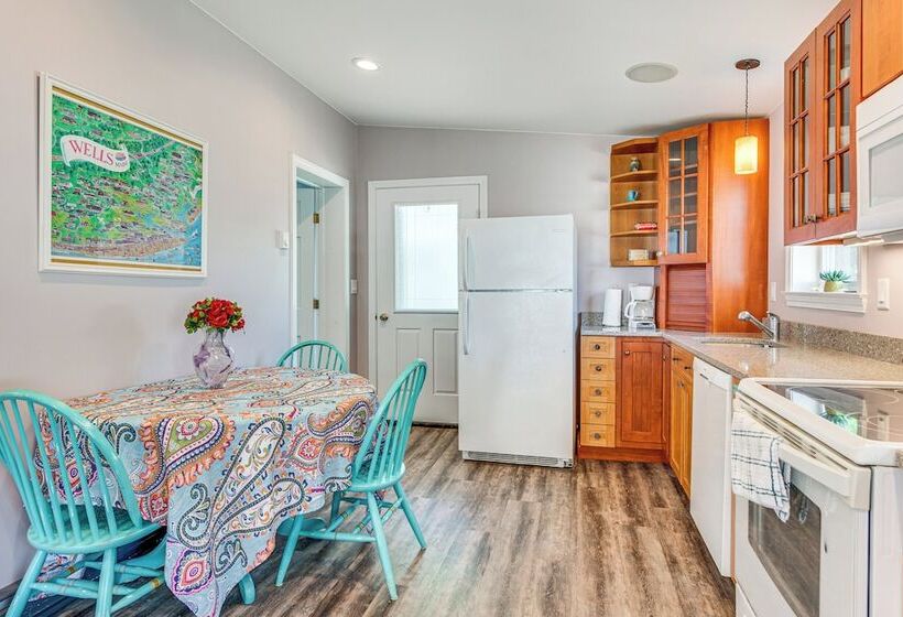 2 Mi To Moody Beach, Amenity Access: Wells Getaway