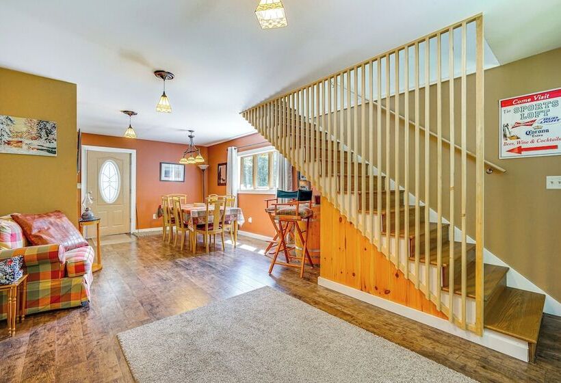 Wilmington Retreat Near Trails, Skiing & Festivals