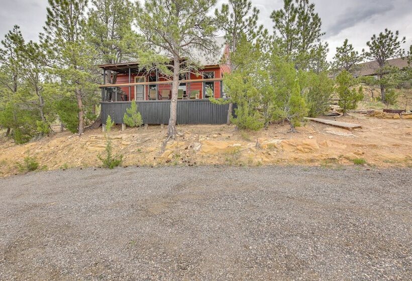 Wyoming Cabin ~ 2 Mi To Glendo State Park!