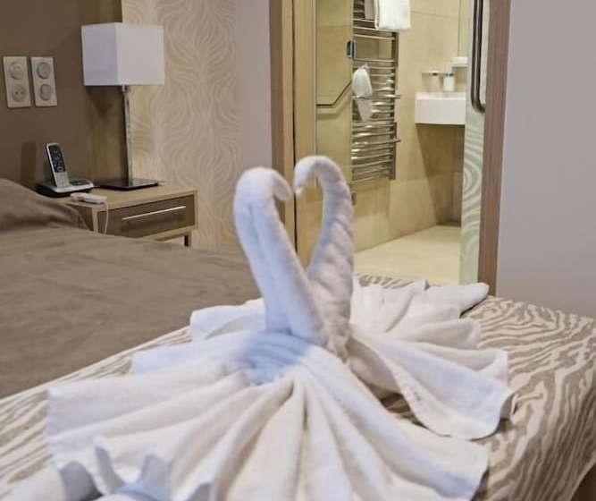 Zenao Montreuil Croix De Chavaux