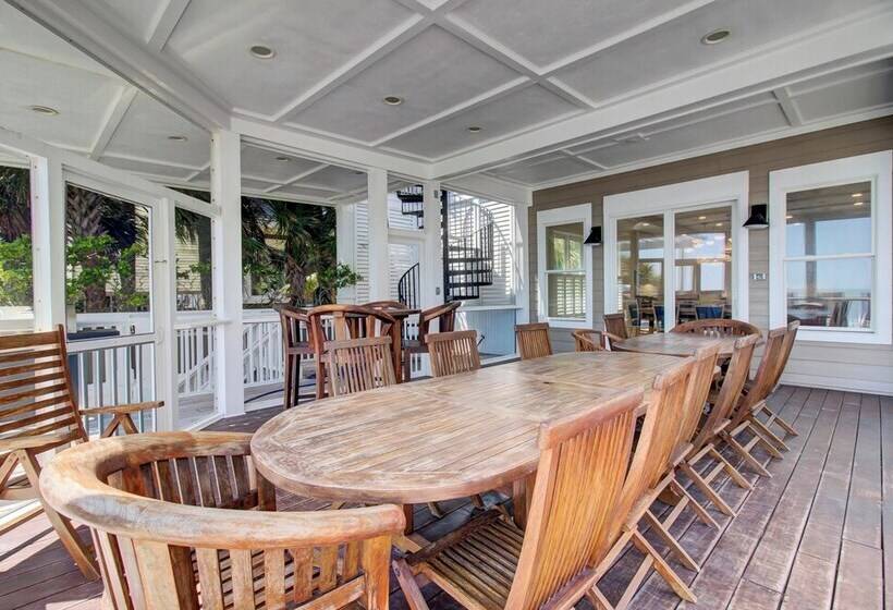 114 Ocean Boulevard By Avantstay Beachfront Infinity Pool Basketball Court Recently Renovated!