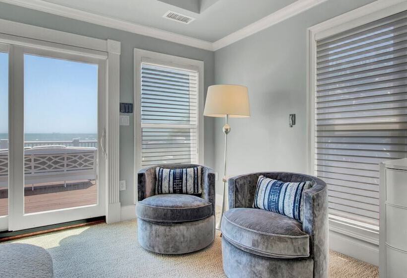 114 Ocean Boulevard By Avantstay Beachfront Infinity Pool Basketball Court Recently Renovated!