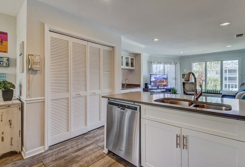 203 I Tidewater By Avantstay Beach Condo W/ Communal Pool!