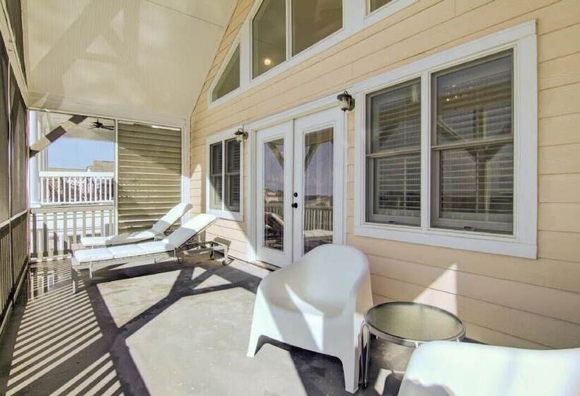 26 Ocean Point By Avantstay Beach Home W/ Amazing Views & Community Pool!