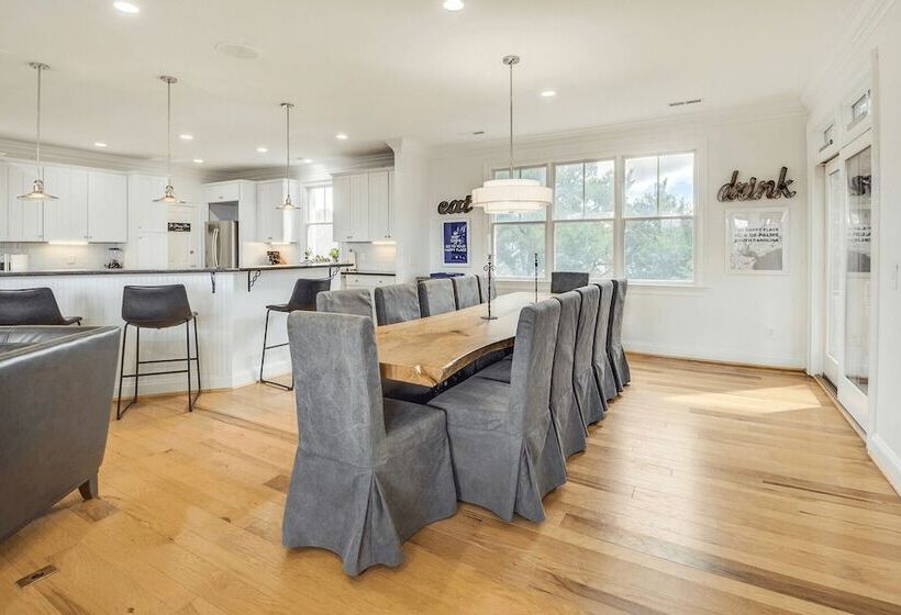 2701 Palm Boulevard By Avantstay Steps To The Beach, Ping Pong, Putting Green