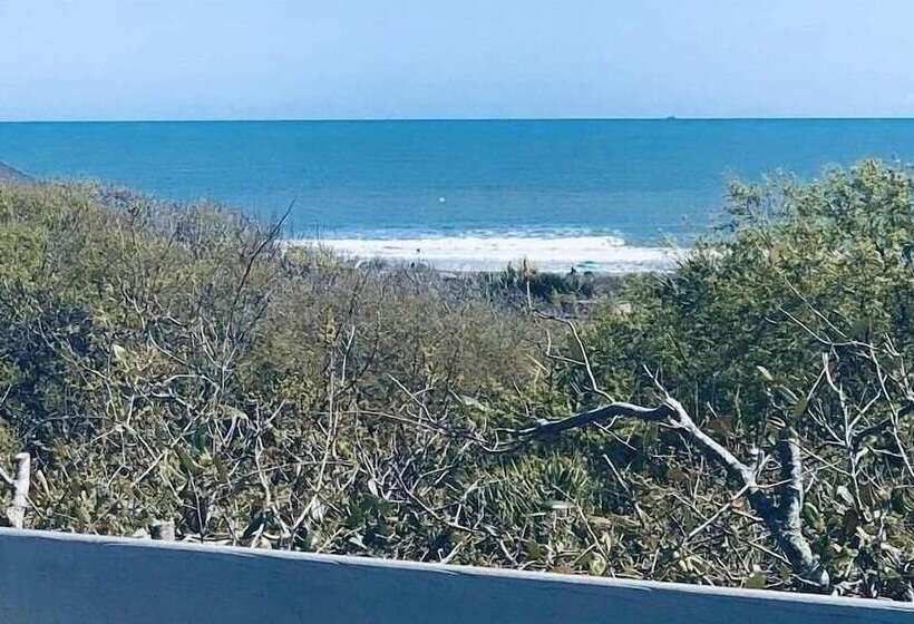 2701 Palm Boulevard By Avantstay Steps To The Beach, Ping Pong, Putting Green