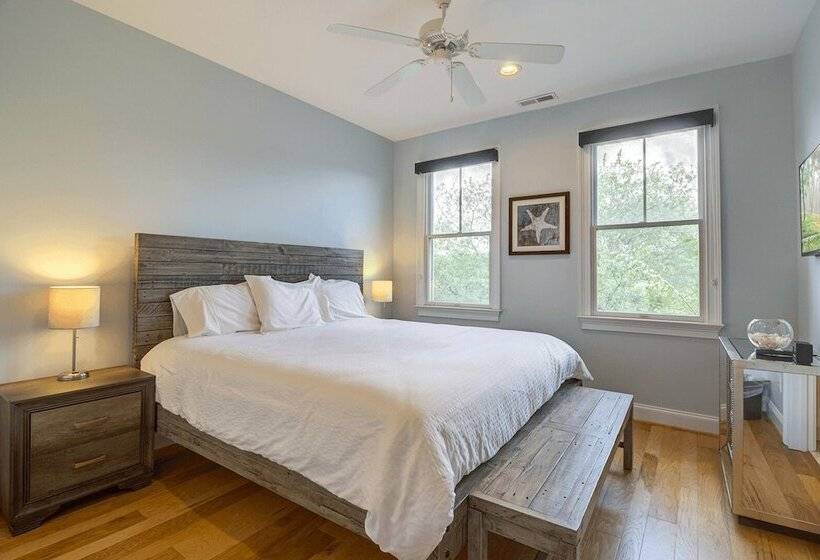 2701 Palm Boulevard By Avantstay Steps To The Beach, Ping Pong, Putting Green