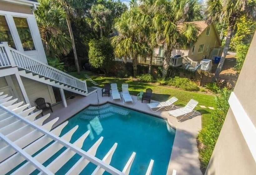 28 Beachwood West By Avantstay Close To Beach, Multiple Decks & Private Pool!