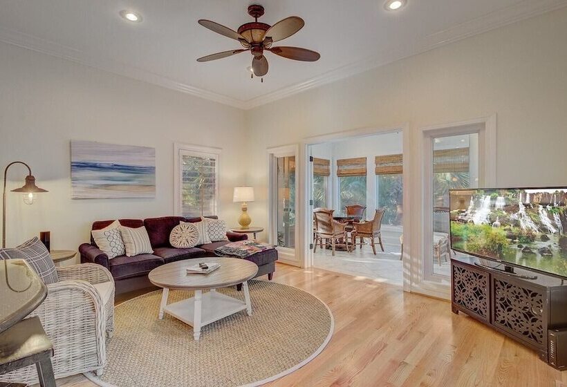 28 Beachwood West By Avantstay Close To Beach, Multiple Decks & Private Pool!