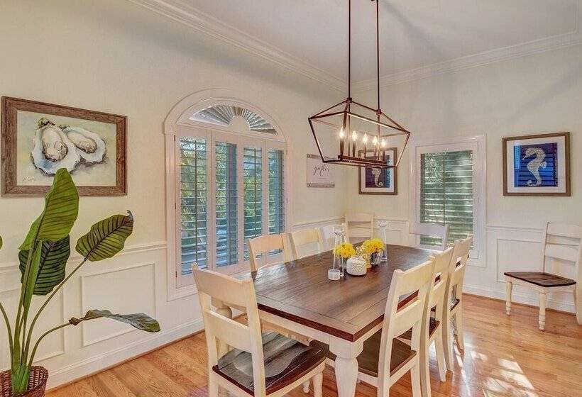 28 Beachwood West By Avantstay Close To Beach, Multiple Decks & Private Pool!