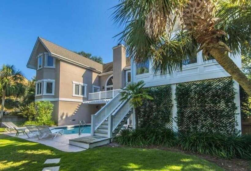 28 Beachwood West By Avantstay Close To Beach, Multiple Decks & Private Pool!