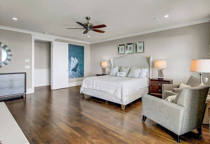 3100 Palm Boulevard By Avantstay Beachfront, Ocean Views, Private Pool