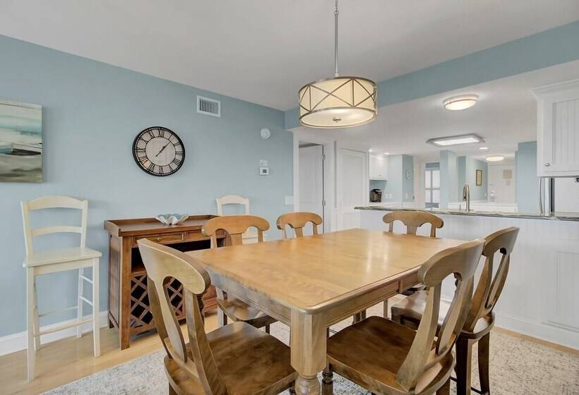 311 B Shipwatch By Avantstay Shared Pool + View