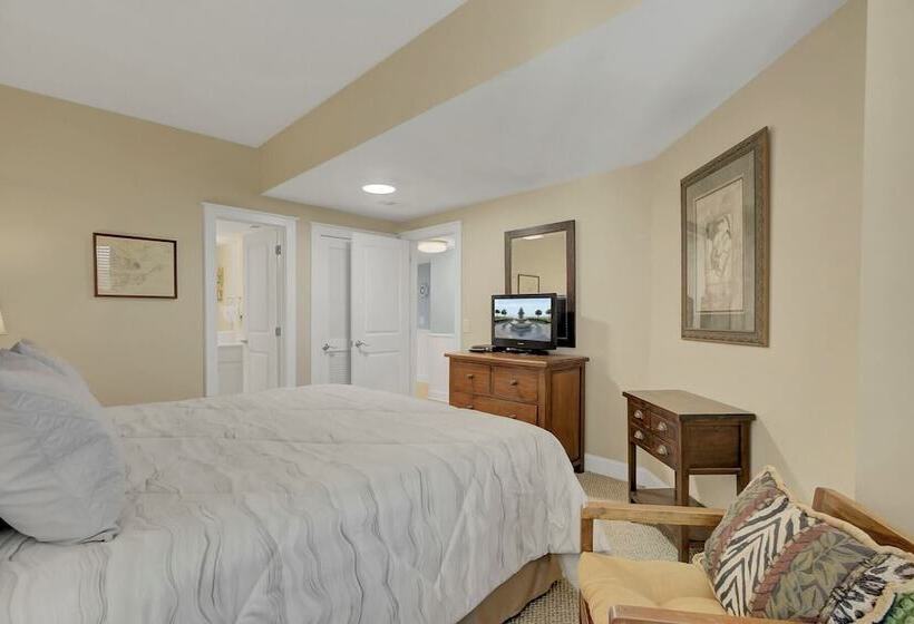 311 B Shipwatch By Avantstay Shared Pool + View