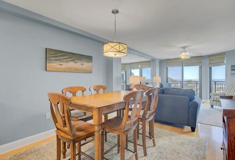 311 B Shipwatch By Avantstay Shared Pool + View