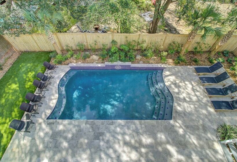 3704 Cameron By Avantstay Pool Bar Multiple Balconies!