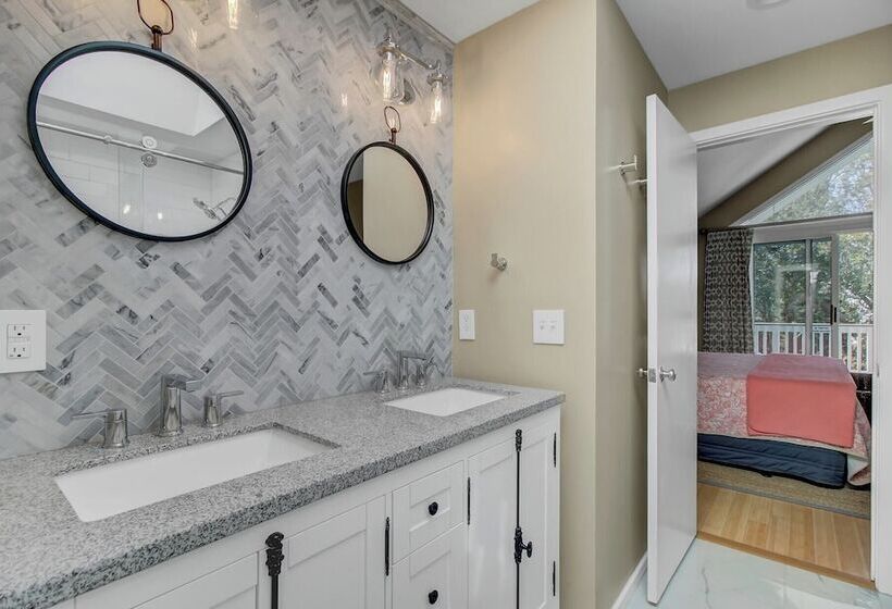 3704 Cameron By Avantstay Pool Bar Multiple Balconies!