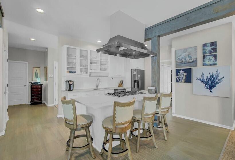 3704 Cameron By Avantstay Pool Bar Multiple Balconies!