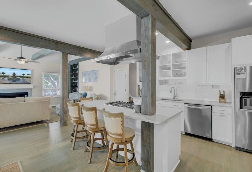 3704 Cameron By Avantstay Pool Bar Multiple Balconies!