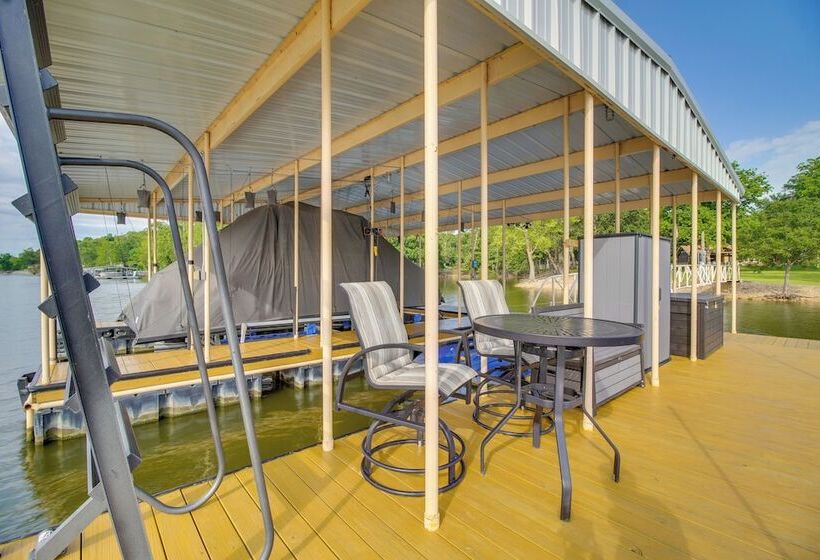 Group Getaway In Afton W/ On Site Lake Access