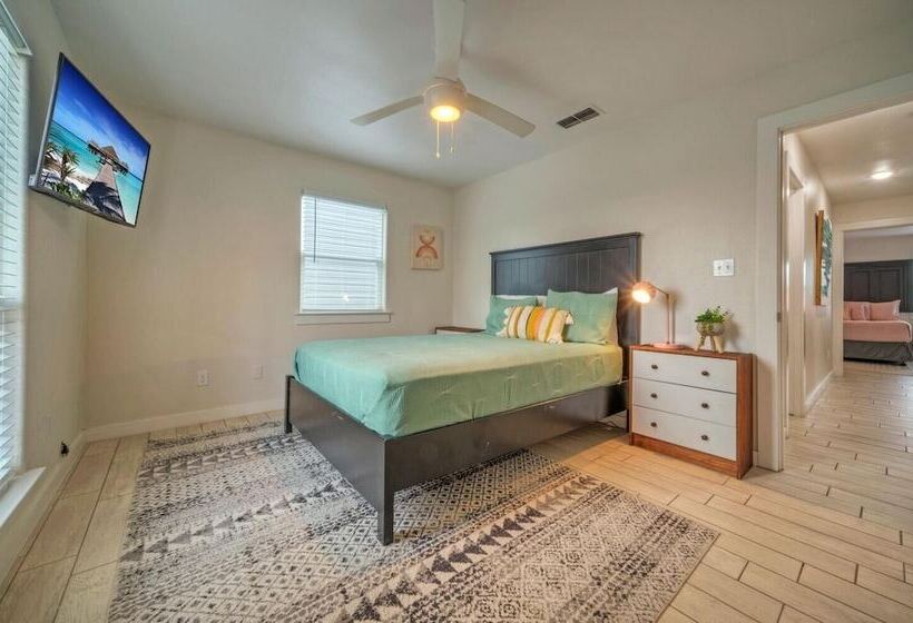 Near The Beach W/ Pool, Boat Parking Golf Cart Zone Agave House By Avantstay