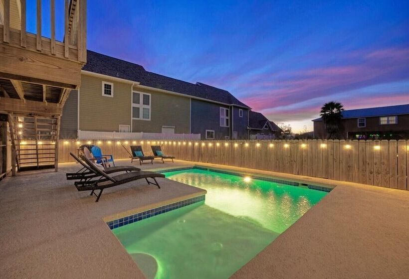 Near The Beach W/ Pool, Boat Parking Golf Cart Zone Agave House By Avantstay