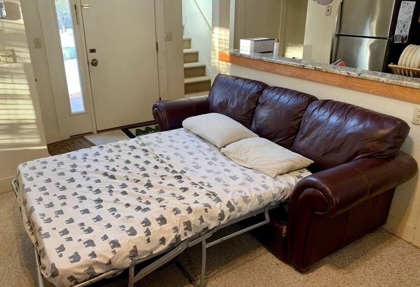 Alpine Allure By Avantstay Indoor Hot Tub, Game Loft, Enclosed Deck