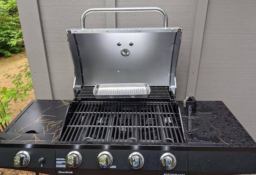 Alpine Allure By Avantstay Indoor Hot Tub, Game Loft, Enclosed Deck