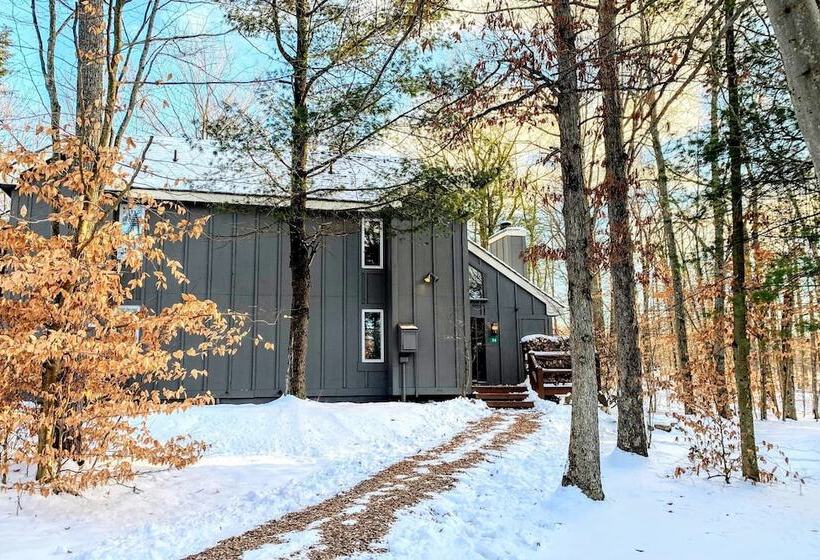 Alpine Allure By Avantstay Indoor Hot Tub, Game Loft, Enclosed Deck