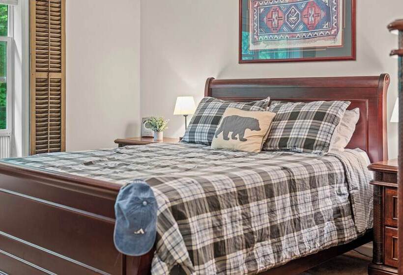 Alpine Serenity By Avantstay Beach + Lake Access Theater, Deck, Playroom