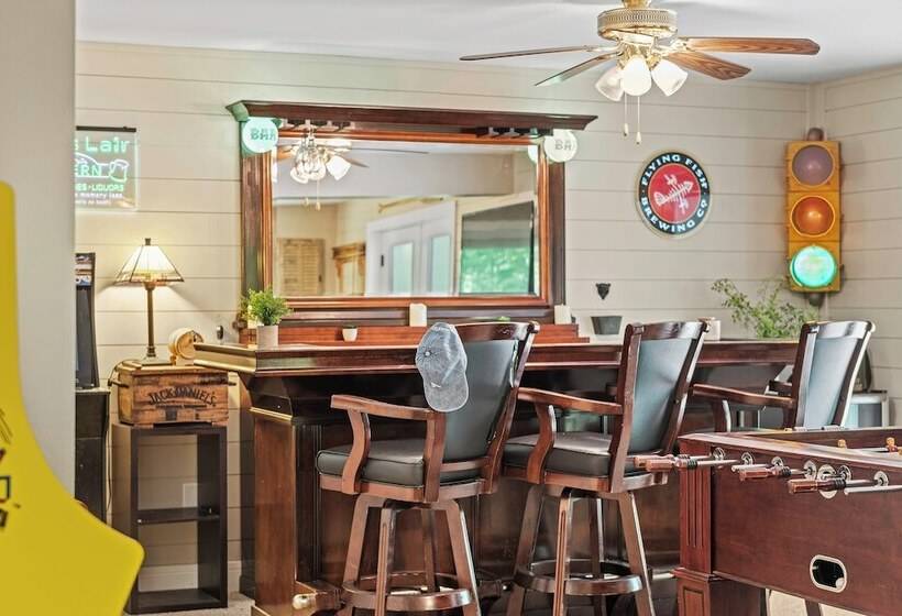 Alpine Serenity By Avantstay Beach + Lake Access Theater, Deck, Playroom