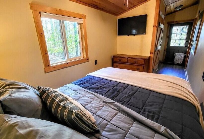 Arrowhead Lake Retreat By Avantstay Shared Pool, Game Room, Firepit