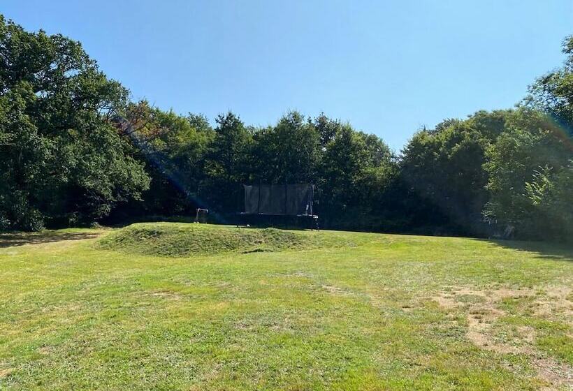 Atmospheric Gite With Large Terrace