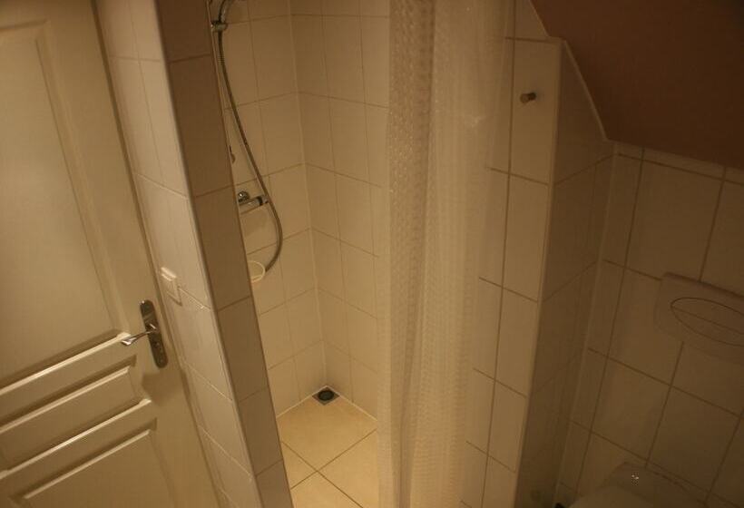 Atmospheric Gite With Large Terrace