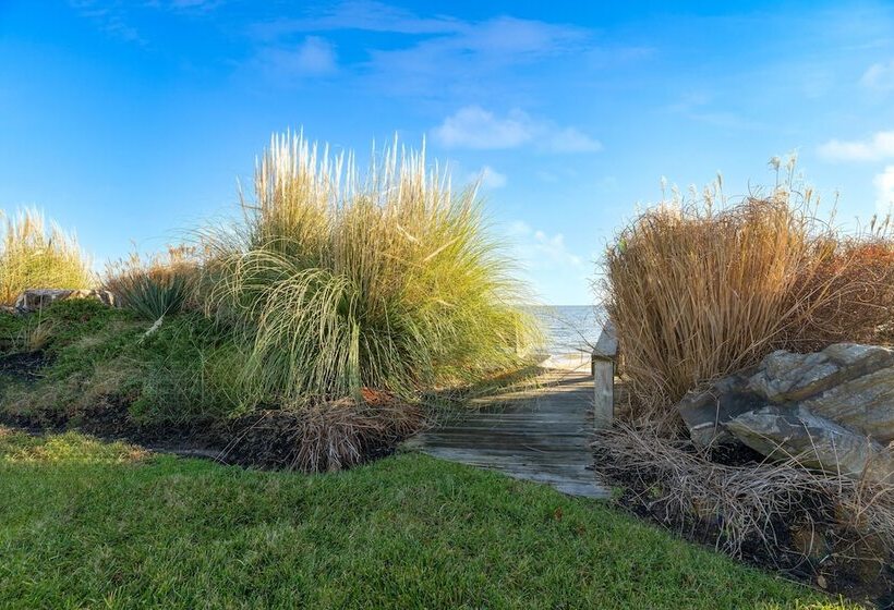 Bay House By Avantstay Waterfront, Pier, Pond
