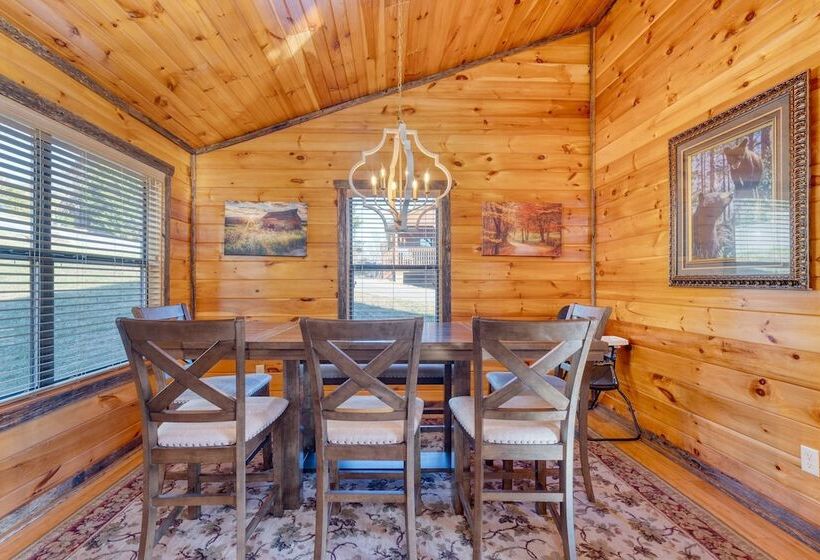 Bear Cove By Avantstay Hot Tub + Pool Table!