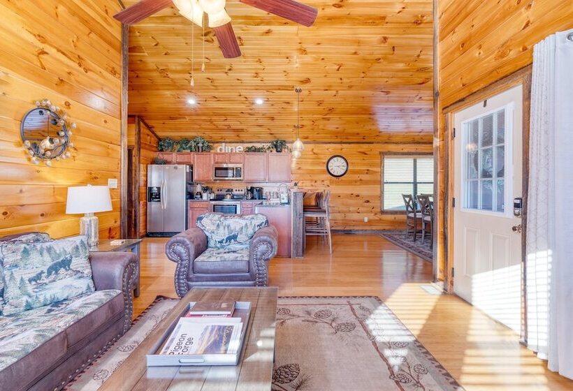 Bear Cove By Avantstay Hot Tub + Pool Table!