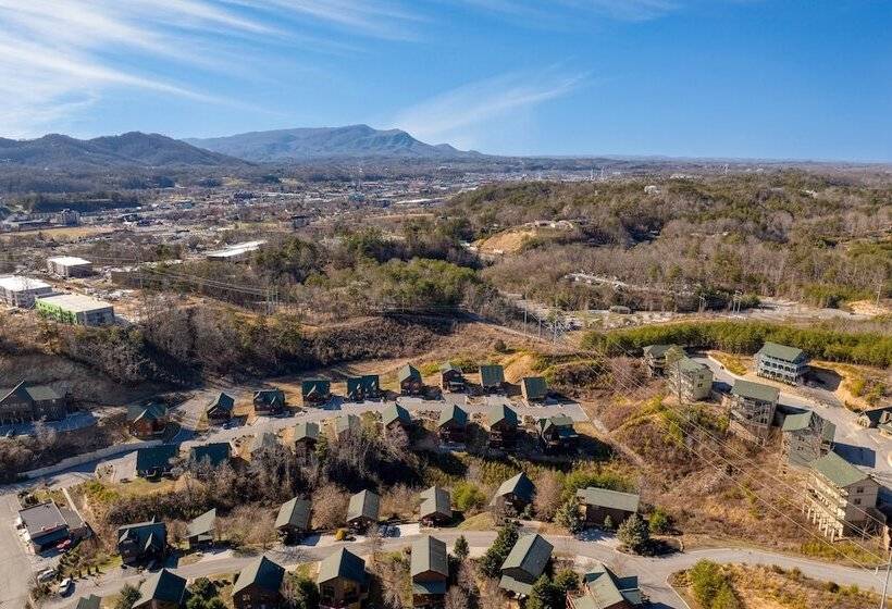 Bear Cove By Avantstay Hot Tub + Pool Table!