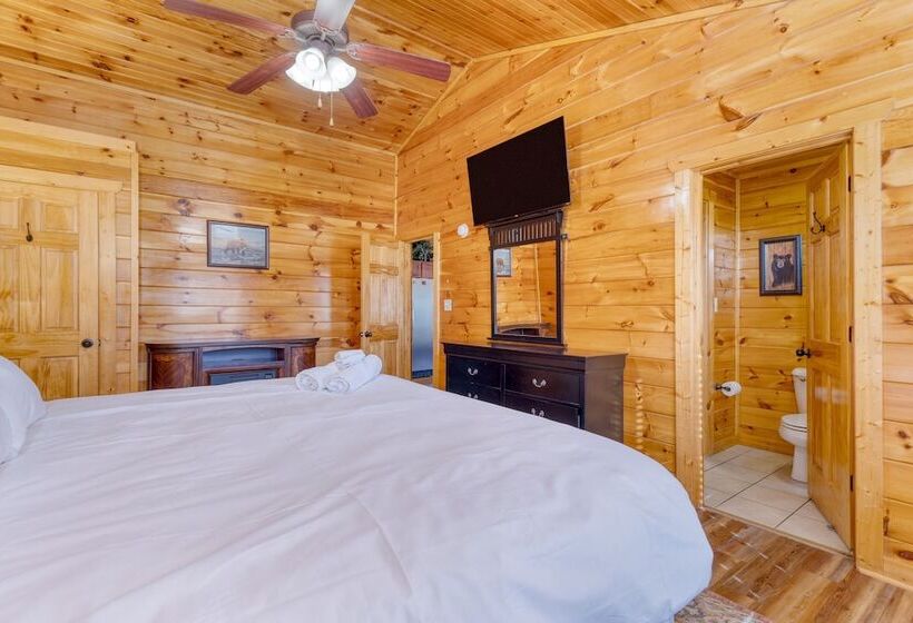 Bear Cove By Avantstay Hot Tub + Pool Table!