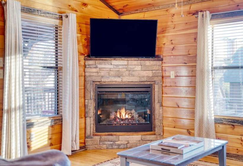 Bear Cove By Avantstay Hot Tub + Pool Table!