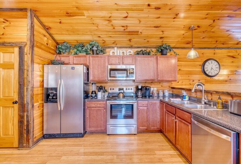 Bear Cove By Avantstay Hot Tub + Pool Table!