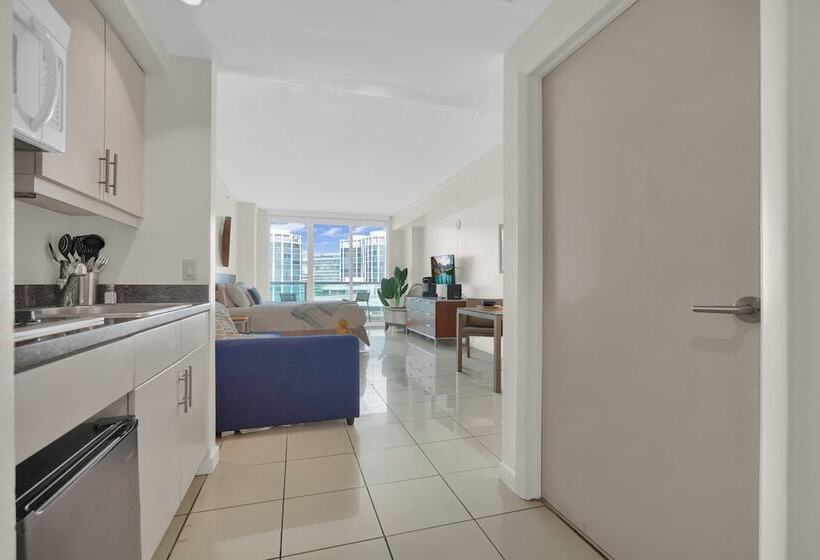 Beautiful Blue Gold Studio Ocean View